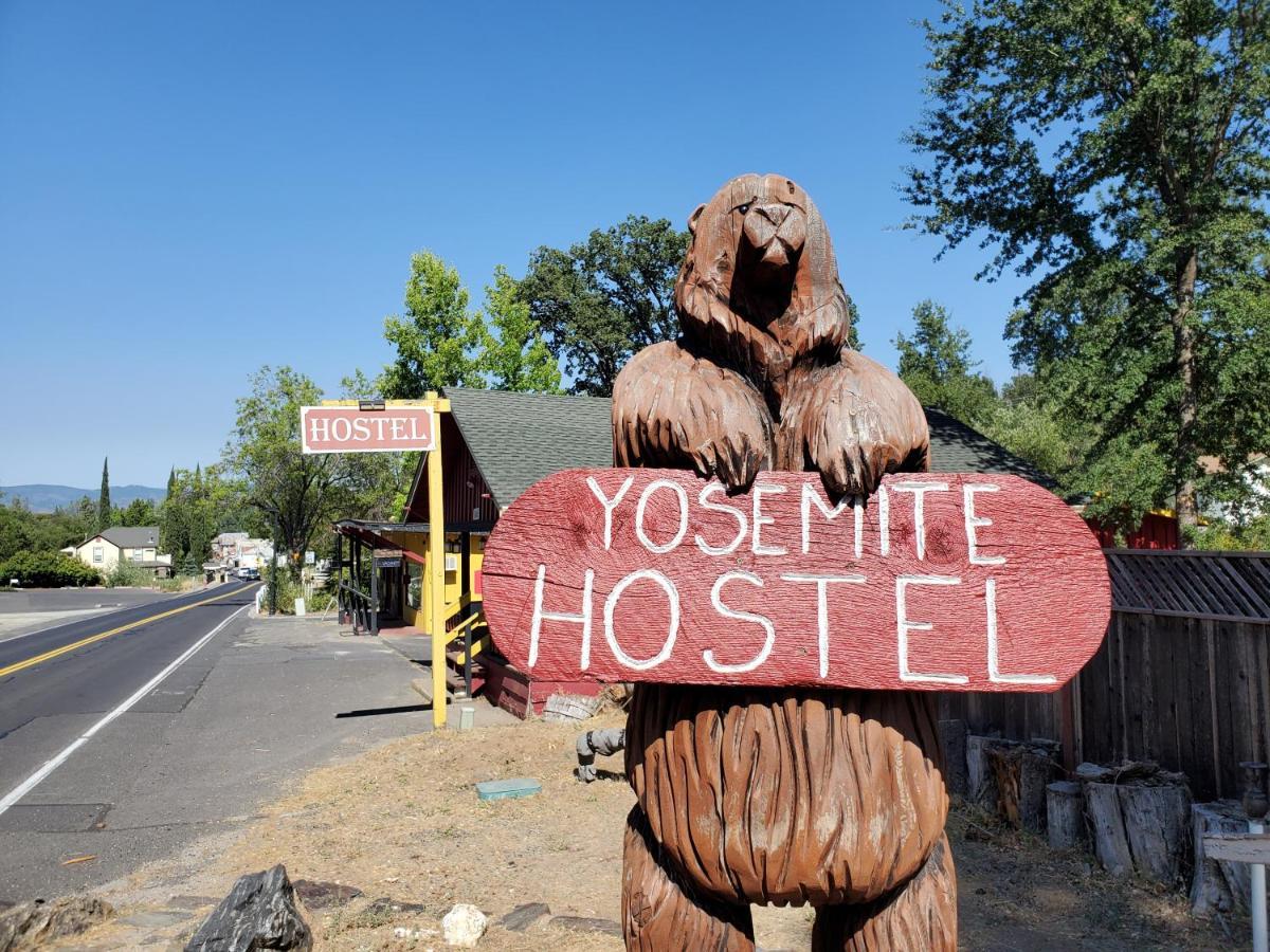 Yosemite International Hostel Groveland Exterior photo